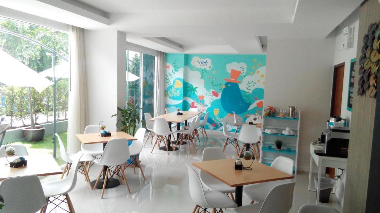 โรงแรม By Dee At 3*
